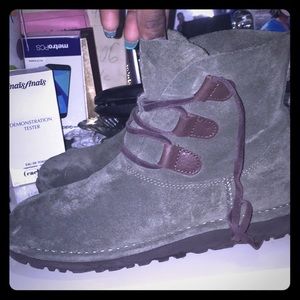 Elvi Uggs